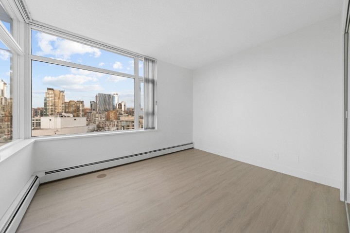 Photo 22 at 2106 - 1199 Marinaside Crescent, Yaletown, Vancouver West