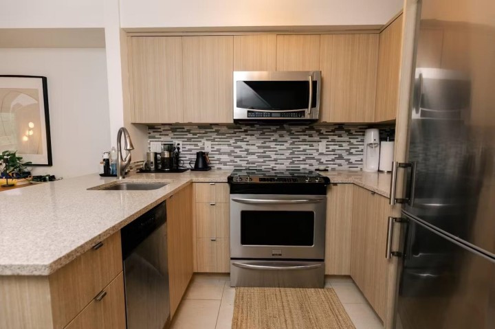 Photo 9 at 307 - 2545 W Broadway, Kitsilano, Vancouver West