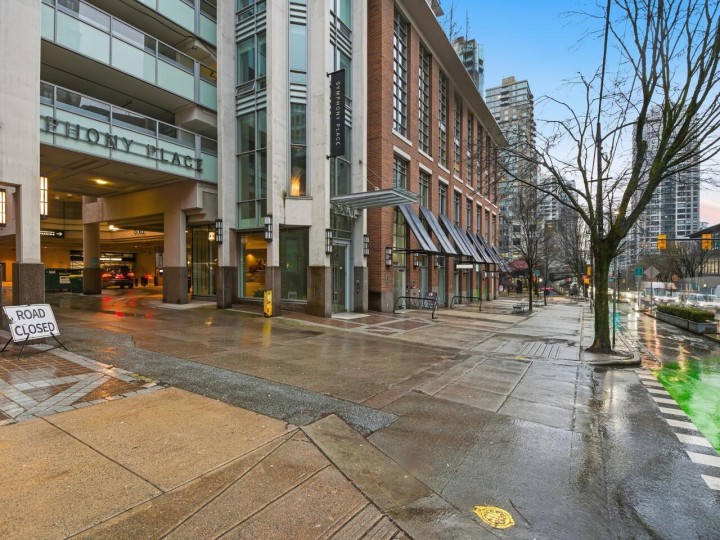 Photo 20 at 701 - 535 Smithe Street, Downtown VW, Vancouver West