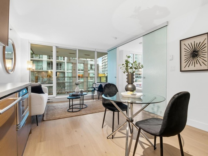 Photo 9 at 701 - 535 Smithe Street, Downtown VW, Vancouver West