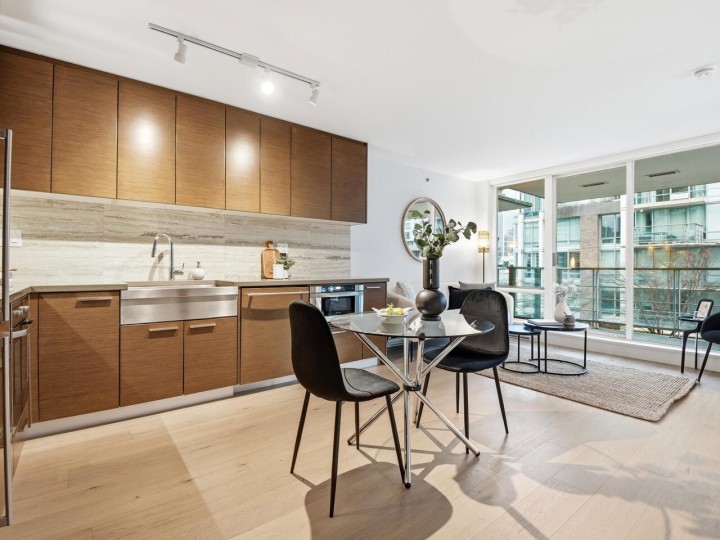 Photo 4 at 701 - 535 Smithe Street, Downtown VW, Vancouver West