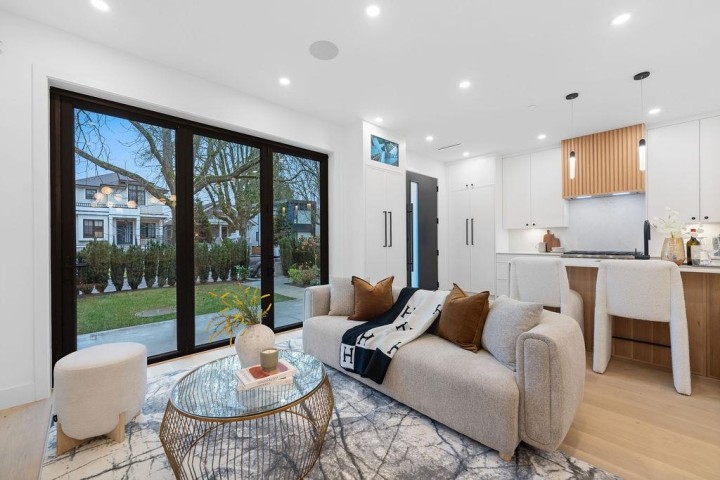 Photo 8 at 1 - 2846 W 12th Avenue, Kitsilano, Vancouver West