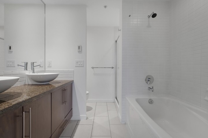 Photo 16 at 2404 - 1225 Richards Street, Downtown VW, Vancouver West