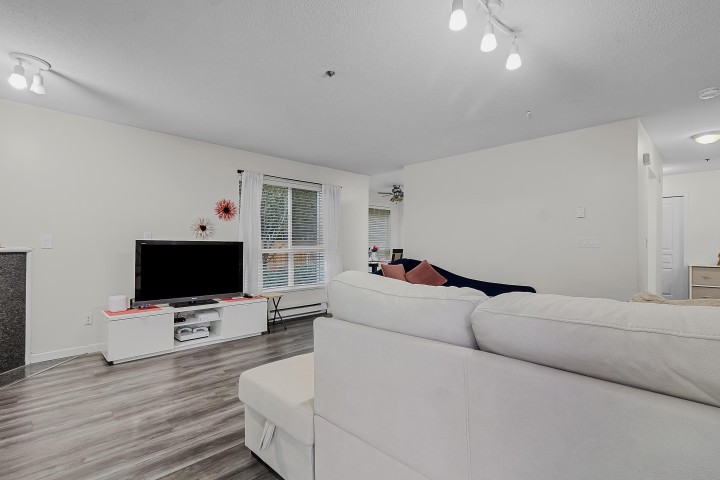 Photo 5 at 64 - 2727 E Kent Avenue North, South Marine, Vancouver East