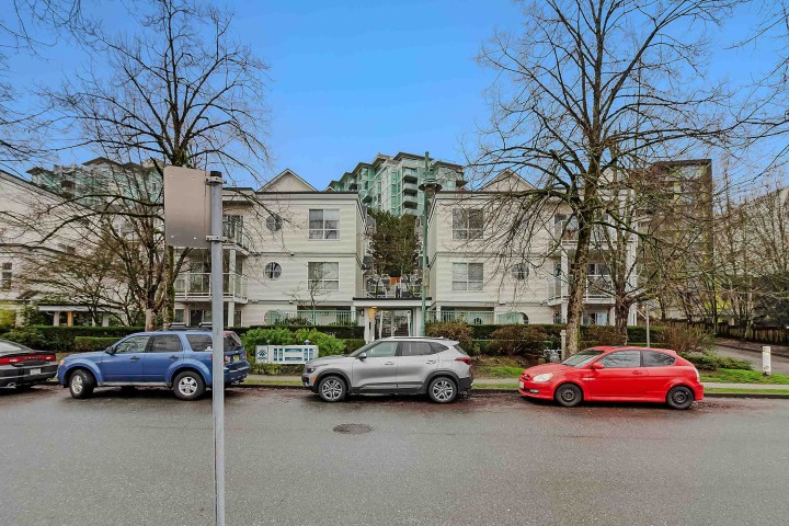 Photo 24 at 64 - 2727 E Kent Avenue North, South Marine, Vancouver East