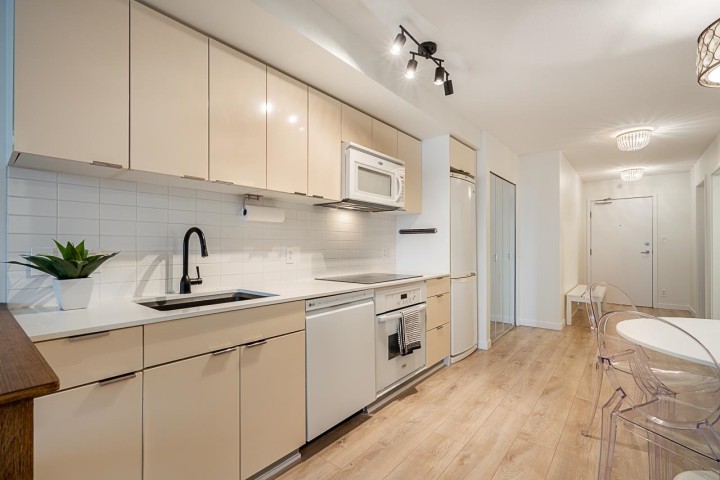 Photo 6 at 1907 - 788 Hamilton Street, Downtown VW, Vancouver West