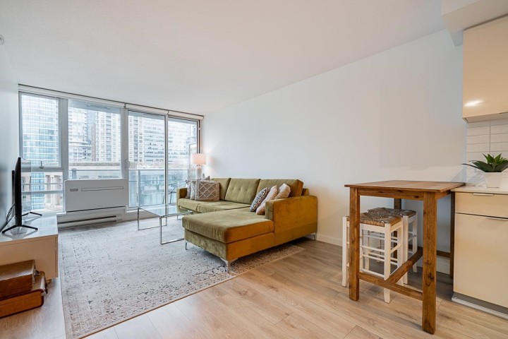 Photo 13 at 1907 - 788 Hamilton Street, Downtown VW, Vancouver West