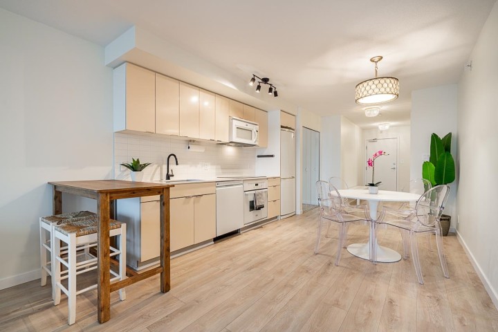 Photo 7 at 1907 - 788 Hamilton Street, Downtown VW, Vancouver West