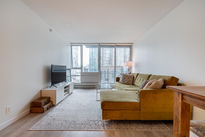 Photo 10 at 1907 - 788 Hamilton Street, Downtown VW, Vancouver West