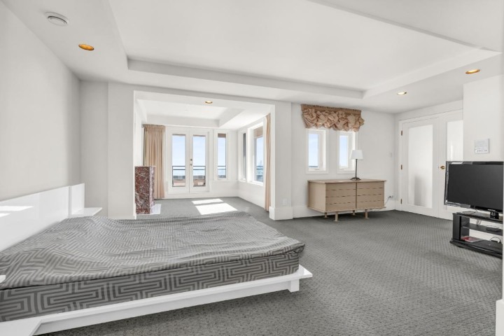 Photo 12 at 1437 Bramwell Road, Chartwell, West Vancouver