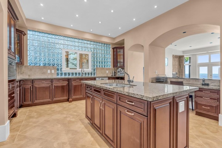 Photo 9 at 1437 Bramwell Road, Chartwell, West Vancouver