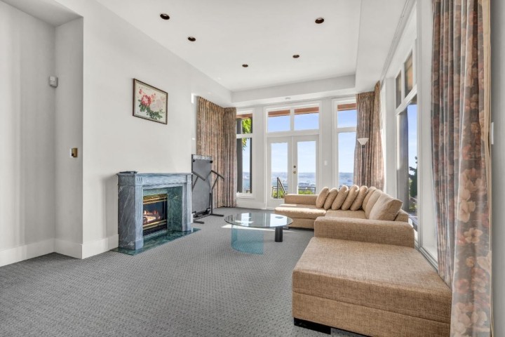 Photo 10 at 1437 Bramwell Road, Chartwell, West Vancouver