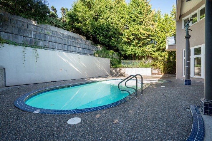 Photo 29 at 1437 Bramwell Road, Chartwell, West Vancouver