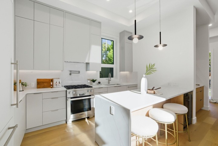 Photo 7 at 1 - 6141 Yew Street, Kerrisdale, Vancouver West