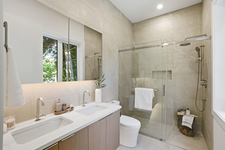 Photo 14 at 1 - 6141 Yew Street, Kerrisdale, Vancouver West