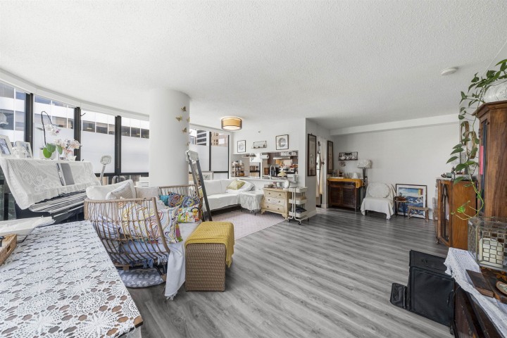 Photo 11 at 1506 - 1060 Alberni Street, West End VW, Vancouver West