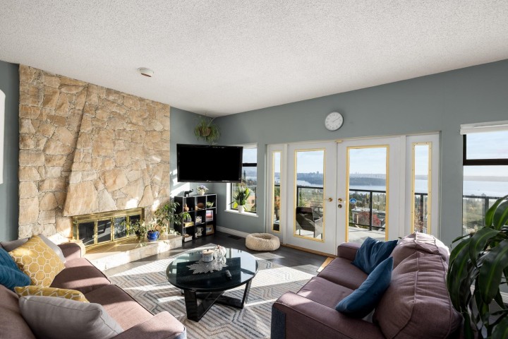 Photo 5 at 2346 Westhill Drive, Westhill, West Vancouver