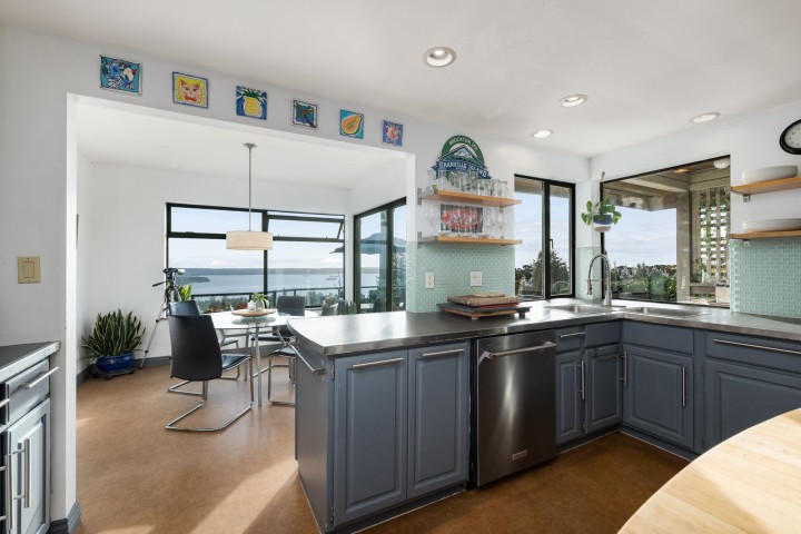 Photo 11 at 2346 Westhill Drive, Westhill, West Vancouver