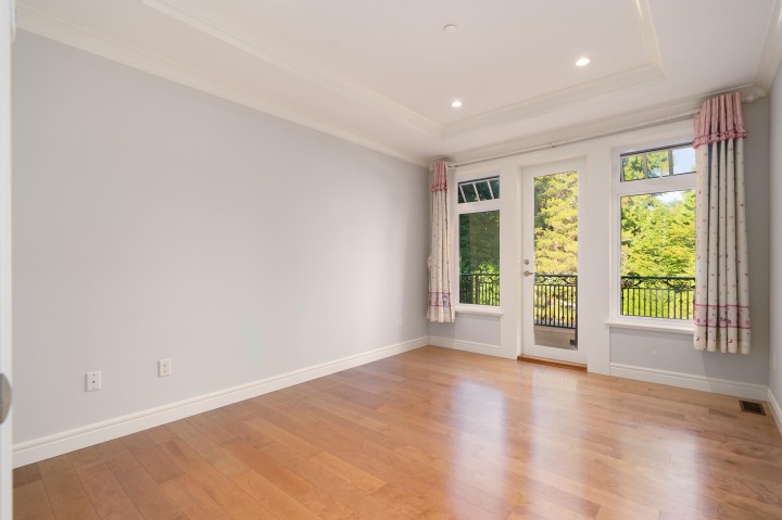 Photo 23 at 920 3rd Street, Cedardale, West Vancouver