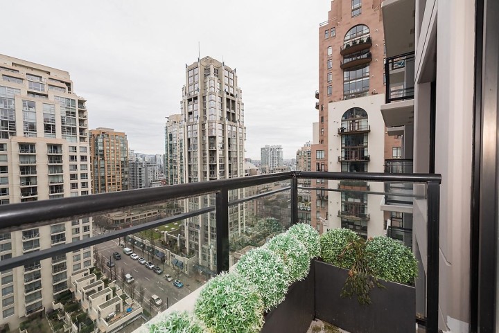 Photo 16 at 1801 - 1295 Richards Street, Downtown VW, Vancouver West