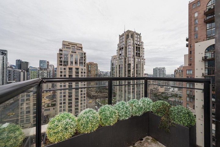 Photo 14 at 1801 - 1295 Richards Street, Downtown VW, Vancouver West