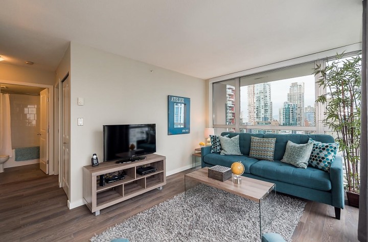 Photo 4 at 1801 - 1295 Richards Street, Downtown VW, Vancouver West