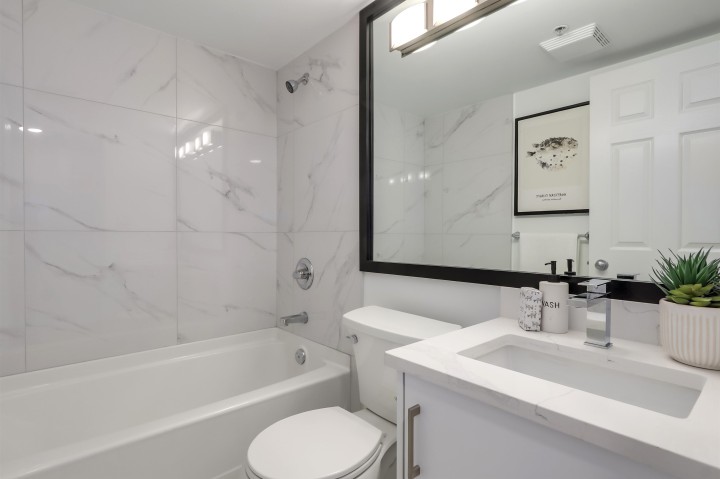 Photo 16 at 1209 - 63 Keefer Place, Downtown VW, Vancouver West