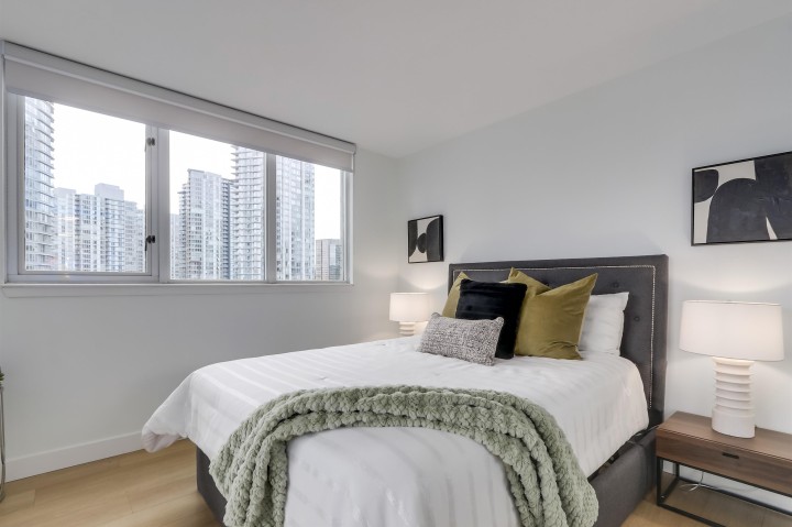 Photo 12 at 1209 - 63 Keefer Place, Downtown VW, Vancouver West