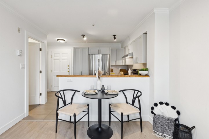 Photo 7 at PH5 - 1503 W 66th Avenue, S.W. Marine, Vancouver West