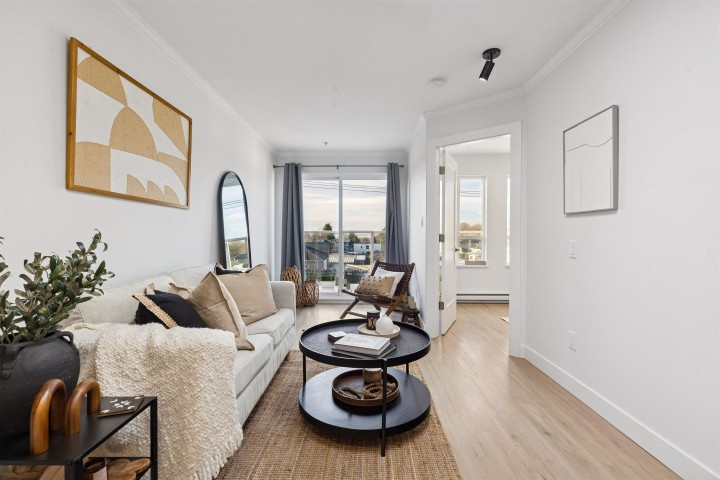 Photo 1 at PH5 - 1503 W 66th Avenue, S.W. Marine, Vancouver West