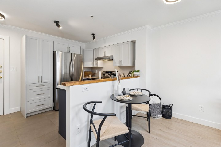 Photo 8 at PH5 - 1503 W 66th Avenue, S.W. Marine, Vancouver West