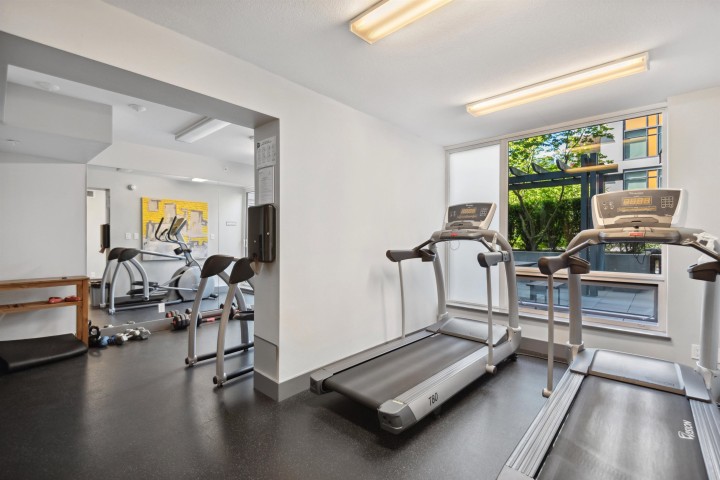 Photo 3 at 329 - 1783 Manitoba Street, False Creek, Vancouver West