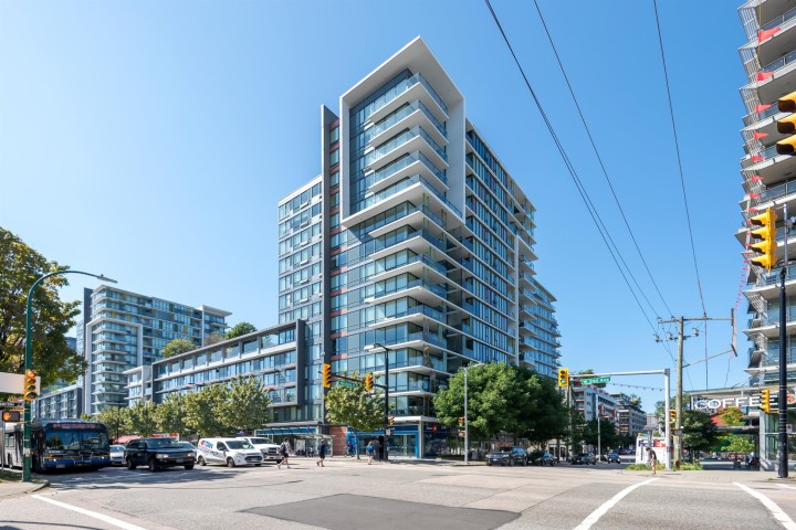 Photo 1 at 329 - 1783 Manitoba Street, False Creek, Vancouver West