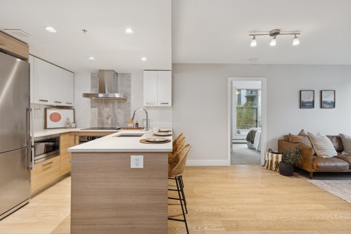 Photo 8 at 329 - 1783 Manitoba Street, False Creek, Vancouver West