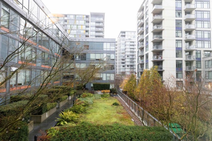 Photo 25 at 329 - 1783 Manitoba Street, False Creek, Vancouver West