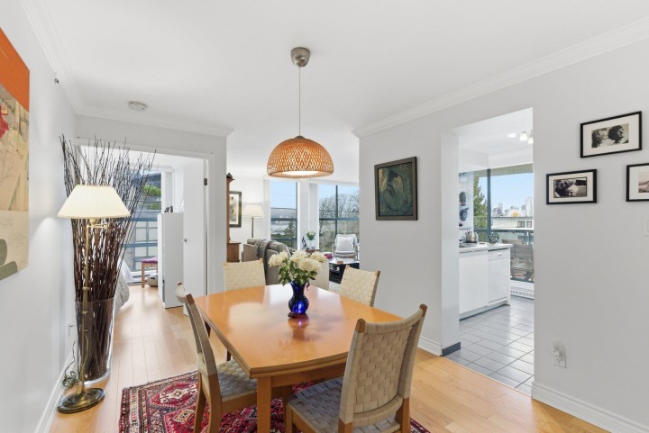 Photo 13 at 203 - 2405 W 2nd Avenue, Kitsilano, Vancouver West