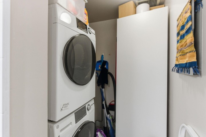 Photo 20 at 203 - 2405 W 2nd Avenue, Kitsilano, Vancouver West