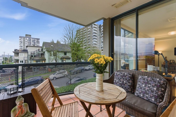 Photo 10 at 203 - 2405 W 2nd Avenue, Kitsilano, Vancouver West