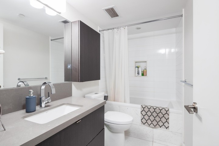 Photo 13 at 402 - 8238 Lord Street, Marpole, Vancouver West