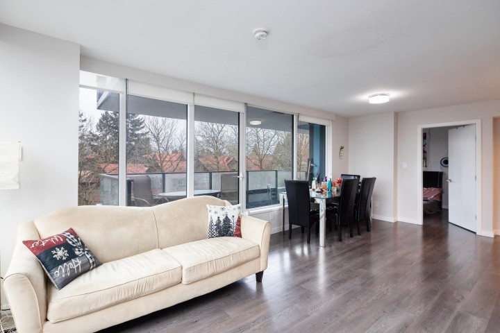 Photo 11 at 402 - 8238 Lord Street, Marpole, Vancouver West