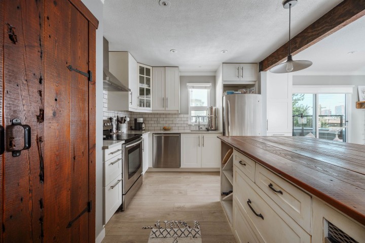 Photo 16 at 21 - 1182 W 7th Avenue, Fairview VW, Vancouver West