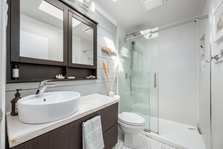 Photo 22 at 21 - 1182 W 7th Avenue, Fairview VW, Vancouver West