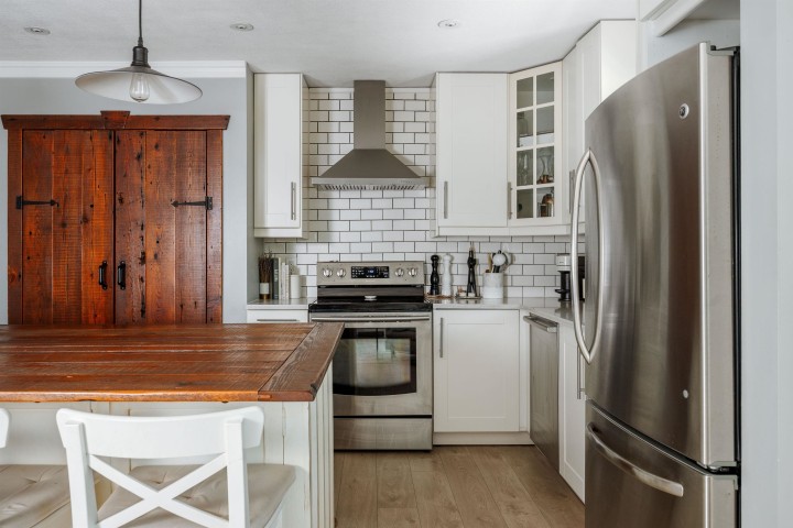 Photo 14 at 21 - 1182 W 7th Avenue, Fairview VW, Vancouver West