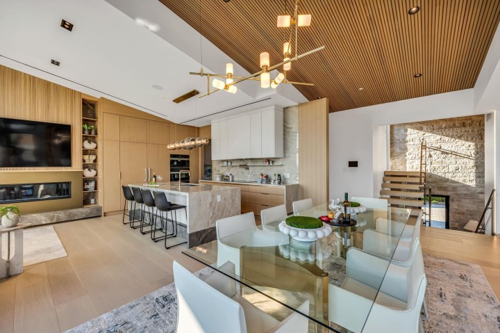 Photo 6 at 2423 Mathers Avenue, Dundarave, West Vancouver