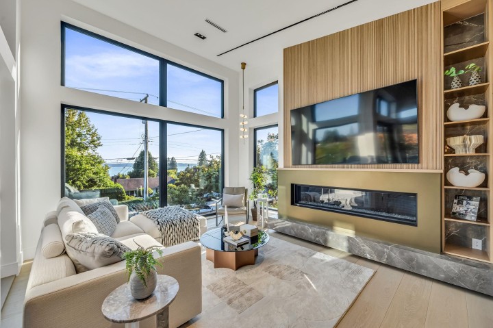 Photo 13 at 2423 Mathers Avenue, Dundarave, West Vancouver