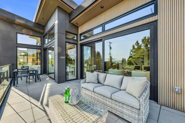 Photo 18 at 2423 Mathers Avenue, Dundarave, West Vancouver