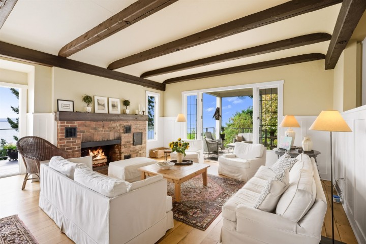 Photo 5 at 3654 Creery Avenue, West Bay, West Vancouver