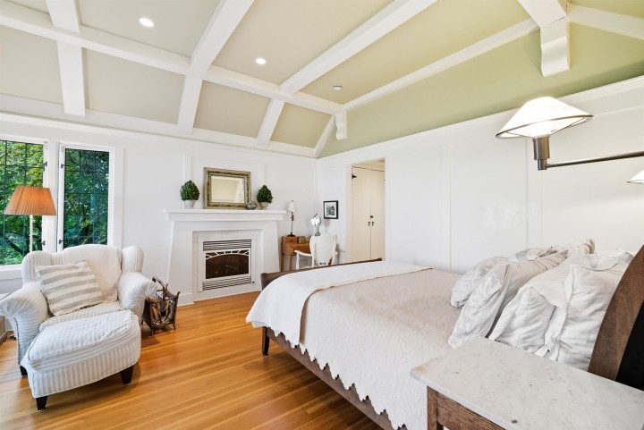 Photo 15 at 3654 Creery Avenue, West Bay, West Vancouver