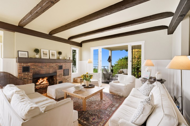 Photo 8 at 3654 Creery Avenue, West Bay, West Vancouver