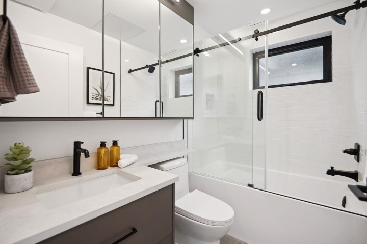 Photo 26 at #1 - 1079 E 14th Avenue, Mount Pleasant VE, Vancouver East